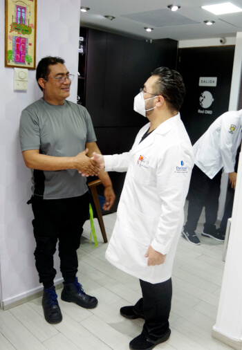 Consultorio del Centro Médico Dalinde.